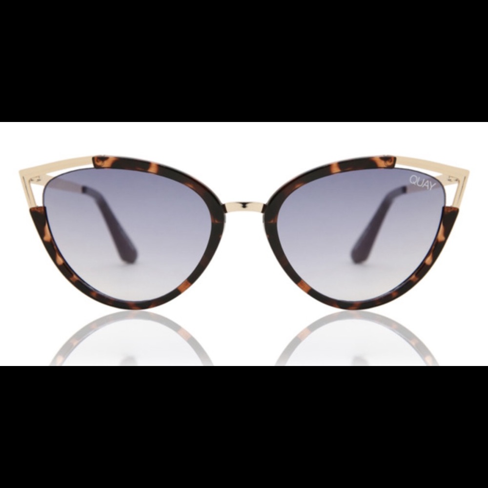 Quay Hearsay Sunglasses - tortoise